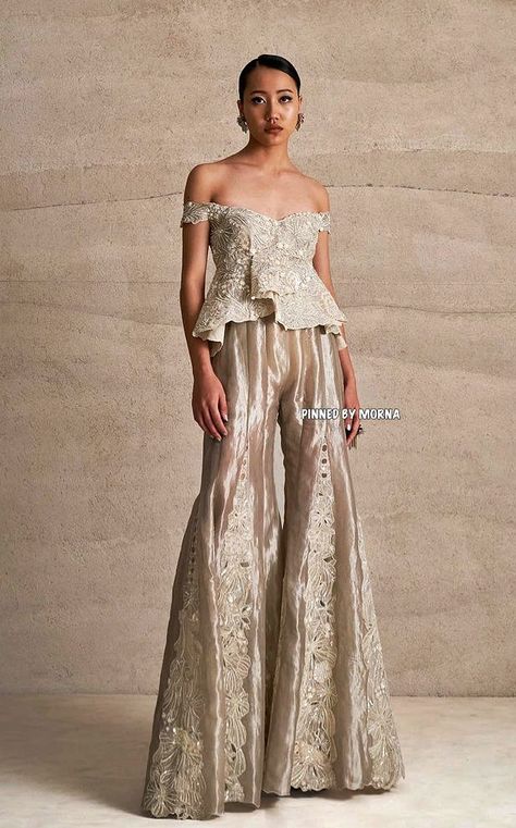 Bridal Indo Western Outfits, Varun Nidhika Collection, Indo Western Bridal Outfits, Indian Outfits Modern Weddings, Indian Cocktail Outfits For Women, Cocktail Party Outfit Indian, Cocktail Dress Indian Wedding, Varun Nidhika, Ethnic Dresses For Women