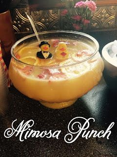 Brunch Mimosa Bar, Mimosa Punch, Brunch Mimosa, Brunch Punch, Champagne Punch, Mimosa Recipe, Easy Brunch Recipes, Brunch Drinks, Breakfast Party