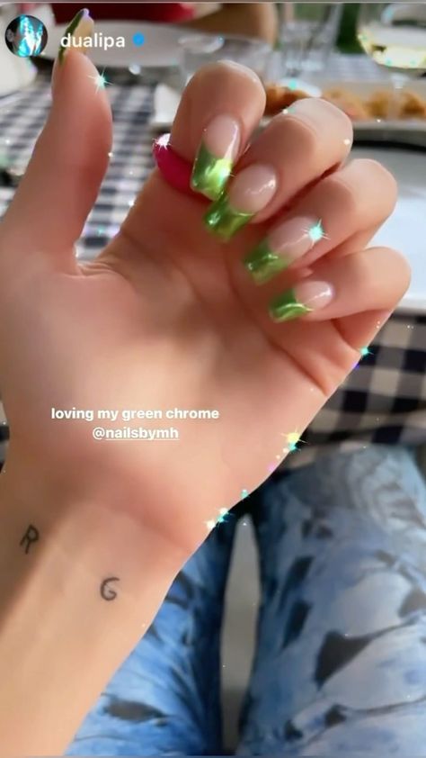 Euphoria Nails, Unghie Sfumate, Kutek Disney, Spring Acrylic Nails, Nagel Tips, Minimal Nails, French Acrylic Nails, Cute Summer Nails, Almond Nails Designs