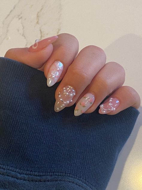 Nail Trends, nail inspo, coquette nails, pearly 18th Nails, Nail Inspo Coquette, Nails Vision Board, Pearly Nails, B Day Nails, French Tip Gel, Coquette Nail, Sanrio Nails, Nail Art Trendy