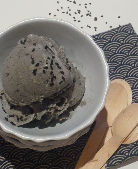 Black sesame ice cream Sesame Ice Cream, Black Sesame Paste, Easy Custard, White Chocolate Truffles, Ice Cream Mix, Black Sesame Ice Cream, Ice Cream Base, Caramel Brownies, Simple Food