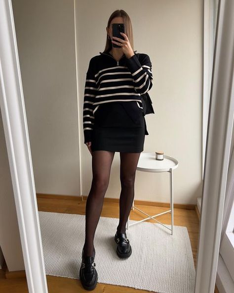 Barbara Maria on Instagram: ". . #autumnvibes #autumnstyle #herbstlook #herbstoutfit #outfitinspiration #neutralstyle #neutraloutfit #fashionblogger_de #munich" Black Mini Skirt Outfit Winter, Black Skirt Outfit Winter, Mini Skirt Fall Outfit, Loafers For Women Outfit, Realistic Outfits, Black Mini Skirt Outfit, Black Skirt Outfits, Loafers Outfit, Skirt Outfits Fall