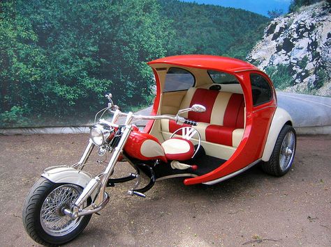 Comfort ride for the back-seaters. Vw Trikes For Sale, Vw Trike, Custom Trikes, Vw Sedan, Funny Motorcycle, Reverse Trike, Microcar, Drift Trike, Trike Motorcycle