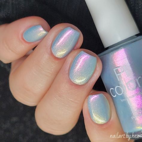 Irredecent Nail Designs, Opal Nail Designs, Girly Diy, Iridescent Nail Polish, Silver Nail Polish, Nail Glam, Opal Nails, Brown Nail Polish, Orange Nail Polish