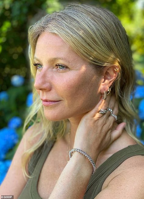 Paltrow Gwyneth, Gwyneth Paltrow Style, Pepper Potts, Cartier Earrings, Susanna Reid, Punk Inspiration, Style 2023, Woman Style, Kate Winslet