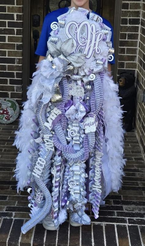 Texas Homecoming Mums & Garters !! | This Senior was so happy with her mum | Facebook Texas Homecoming Mums, Homecoming Mums, Homecoming, Texas, Love Her, Braids, Blue