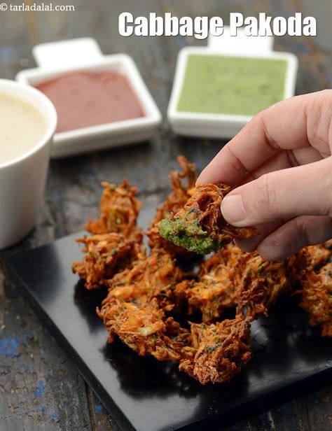 Cabbage Pakoda recipe, Cabbage Pakora, Cabbage Bhajiya, Tea Snack Cabbage Pakora, Cheese Corn Balls Recipe, Indian Starter Recipes, Indian Snacks Recipes, Vegetarian Food List, Indian Starters, Greek Style Potatoes, Recipe Cabbage, Fried Snacks