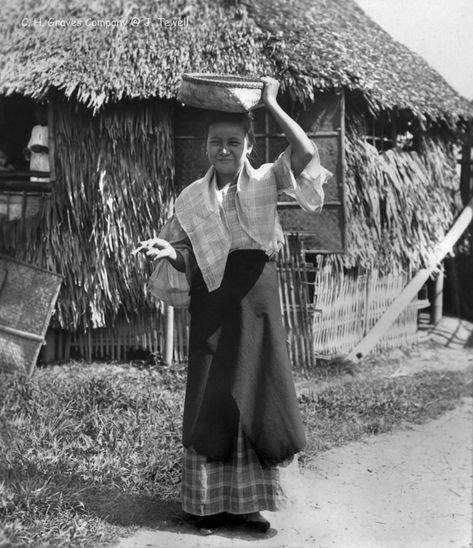 Filipino lady, Pandacan, Manila, Philippines, early 20th C… | Flickr Philippine Holidays, Filipino Clothing, Filipino Fashion, Kawaii Clothes Goth, Filipino Art, Philippines Culture, Colorized Photos, Filipino Culture, Manila Philippines