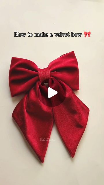 How To Sew A Fabric Bow, Large Bow Pattern, Cloth Bows Diy, Velvet Bow Tutorial, How To Make Velvet Bows, Diy Fabric Bow Tutorial, How To Make A Velvet Bow, Diy Ribbon Bows For Hair, Velvet Bows Diy