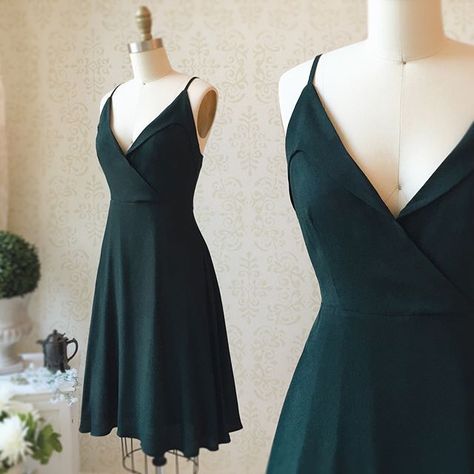 Andrya Forest 🍀 Green Prom Dresses Short, Dark Green Homecoming Dresses, Dark Green Prom Dresses, Green Prom Dresses, Homecoming Formal Dresses, Green Homecoming Dresses, Green Prom, Make Your Own Dress, A Line Shorts