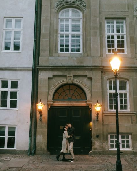 Last Saturday evening was a blast with these two! We ran around, laughed, and just enjoyed our time together on the streets of Copenhagen. It’s always great to see couples having fun during their session. As a Copenhagen photographer, my goal is to not only show off this beautiful city but also to capture the real moments and connections between couples. I’ve got so many awesome photos from this session and can’t wait to share more! 🥹 Thanks, Livia and Christian! 🫶🏻 Copenhagen Couple, Cinematic Couple, Copenhagen Wedding, Last Saturday, Surprise Proposal, Perfect Date, Couple Photoshoot, Beautiful City, Couples Photoshoot