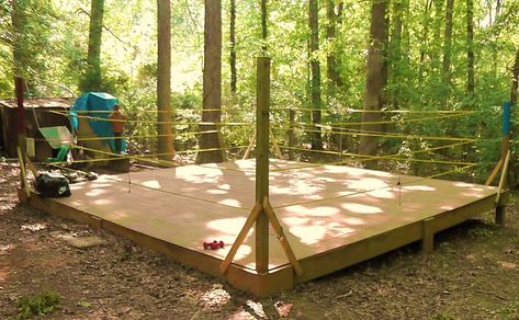 How to make a boxing ring DIY Diy Boxing Ring, Backyard Gym Diy, Homemade Gym Equipment, Muay Thai Gym, Backyard Gym, Boxing Rings, Mma Gym, Boxing Ring, Diy Gym