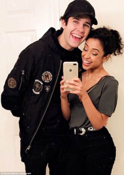 Liza Koshy And David Dobrik, Liza And David, Cute Youtube Couples, Liza Koshy, David Dobrik, Vlog Squad, Matching Couple Outfits, Youtube Stars, Outfit Trends