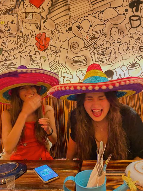 Mexican Dance Party Aesthetic, Mexico Aesthetic Party, Mexico Party Aesthetic, Mexican Aesthetic Party, Mexican Night Party, Mexican Party Aesthetic, Mexicana Aesthetic, Mexican Hats, Taco Thursday