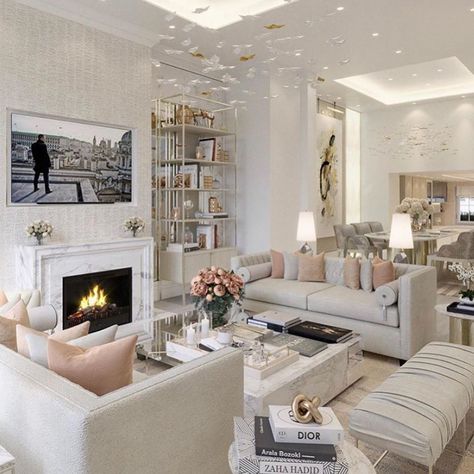 Housing Decor, Luxury Living Room Inspiration, Fancy Living Rooms, Aesthetic Interior Design, House Fashion, Glam Living Room, Apartment Living Room Design, Living Room Design Inspiration, Gorgeous Interiors