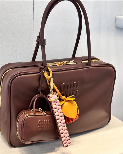 Louis Bag, Miu Miu Bag, Girly Bags, Fancy Bags, Pretty Bags, Women Bags Fashion, Bags Fashion, Boho Bag, Brown Bags