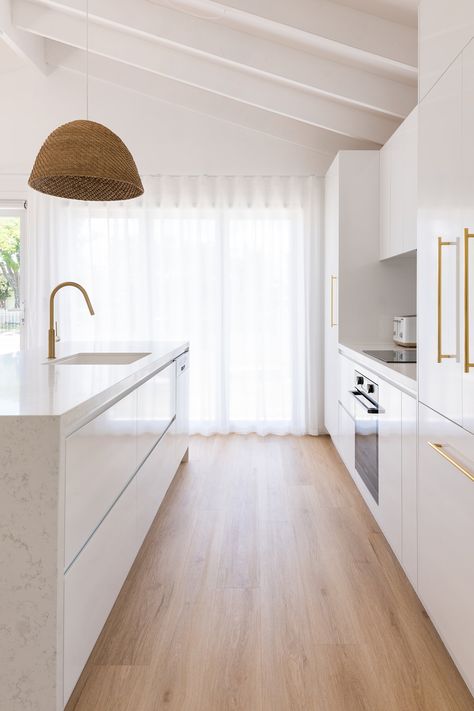 My Kitchen + dining reno — Adore Home Magazine White In White Kitchen, Designer Ikea Kitchen, Kitchen Inspo Minimalist, Scandi White Kitchen, White Kitchen No Handles, Sleek White Kitchen, Minimalist Kitchen Design Modern, White Kitchen White Walls, Light Floors White Cabinets