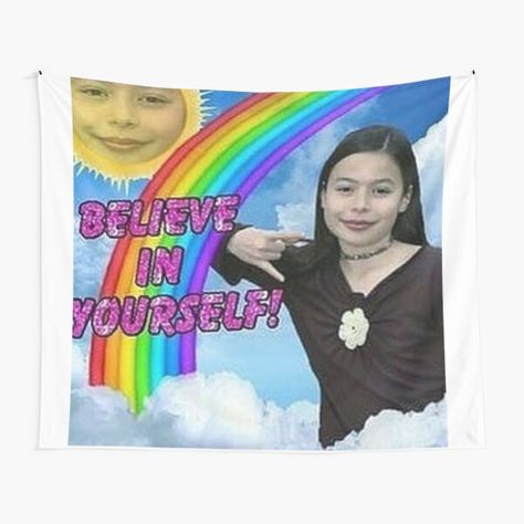 Cece New Girl, Living Room College, Dorm Party, Funny Tapestry, Bedroom Vibes, Funny Twitter, Fantasy Decor, Miranda Cosgrove, Icarly