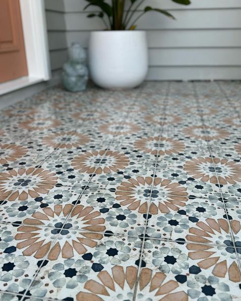 The prettiest porch we've seen 🧡💙 @brklynreno chose our Serie Loft Tawny Satin Tile to give this porch a huge DIY glow up! Swipe through to see the before pic 😮 The front door is the perfect colour with these tiles 😍 Front Porch Tiles, Front Porch Tile Ideas, Porch Tile Ideas, Porch Tiles, Porch Tile, Diy Glow, Beaumont Tiles, Porch Ideas, Chester