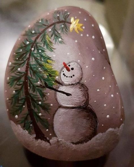 50+ Adorable DIY Christmas Painted Rocks for 2022 | HubPages Winter Rocks, Christmas Rocks, Art Pierre, Crafts For Adults, Christmas Rock, Painted Rocks Craft, Fun Christmas Crafts, Painted Rocks Diy, Snowman Painting