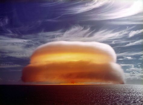 IN the event of a nuclear war between the Soviet Union and the west, key members of the British Government would have survived on ships specially… Image Zen, Lenticular Clouds, Glow Cloud, Wow Photo, Weather Cloud, Wild Weather, 판타지 아트, Natural Phenomena, Cloudy Day