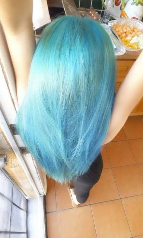 Winter Blue Hair, Fluffy Short Hair, Cyan Hair, Blue Objects, Dyed Hair Ideas, Belle Hairstyle, Strands Of Hair, Hair Rainbow, Korean Hair Color