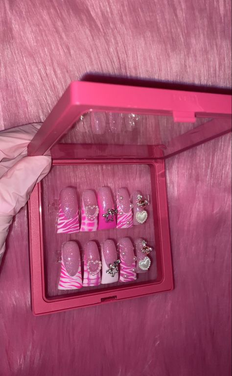 Press On Duck Nails, Duck Press On Nails, Duck Nail Press Ons, Y2k Nails Acrylic Short, Duck Nail Designs Y2k, Duck Nails Y2k, Press Ons, Y2k Duck Nails, Pink Duck Nails