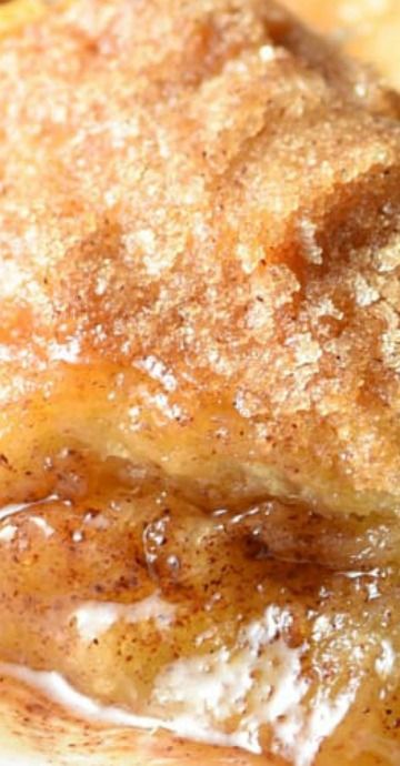 Caramel Apple Dumplings, Crossiants Recipes, Apple Dumping, Fruit Dumplings, German Dumplings, Easy Apple Dumplings, Dumpling Recipes, Apple Dumpling Recipe, Apple Dumpling