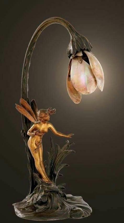 Art Nouveau Lamp, Flower Floor Lamp, Art Nouveau Lighting, Art Nouveau Lamps, Art Nouveau Interior, Lampe Art Deco, Blinded By The Light, Fairy Paintings, Bijoux Art Nouveau