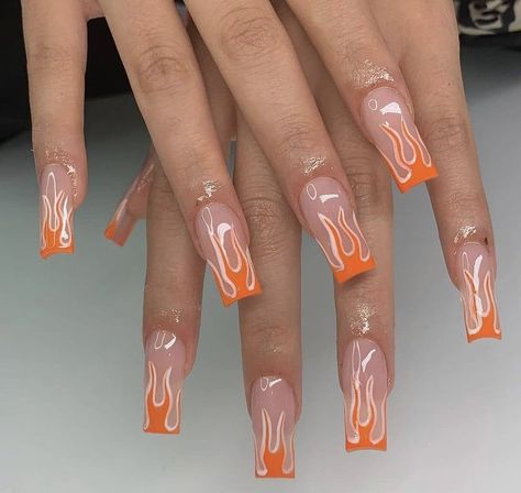 White Flame Nails, Star Wars Nails, Trending Nail Art, Nails Star, Almond Acrylic Nails Designs, Orange Acrylic Nails, Flame Nails, Retro Nails, Ombre Acrylic Nails