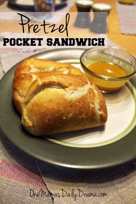 Pretzel pocket sandwiches Pretzel Bread Sandwich, Pretzel Roll Recipe, Pocket Sandwiches, Hot Pocket Recipes, Homemade Pretzel, Hand Pies Savory, Pretzel Bread, Ham And Swiss, Honey Mustard Dipping Sauce