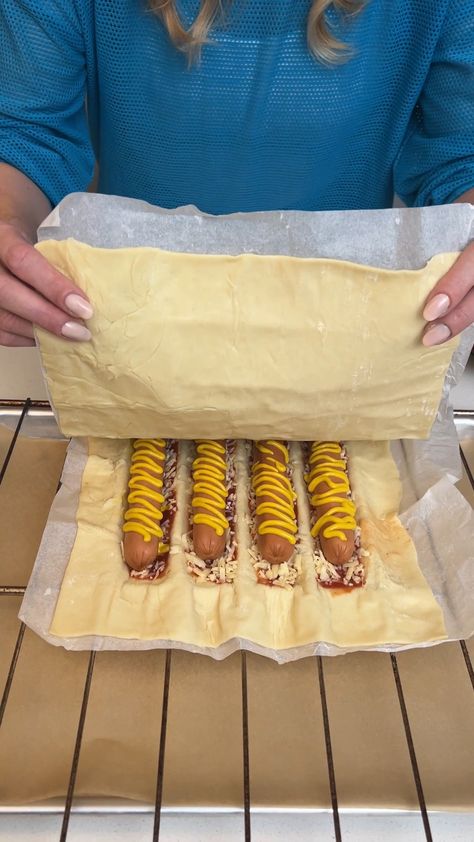 The Pun Guys - How am I just learning about this! 🤯😱 Hotdogs In Puff Pastry, The Pun Guys Recipes, Hotdogs Recipes, Pun Guys, Baking Pastries, Lay It Down, Homemade Buns, Spice Blends Recipes, Cocktail Party Food