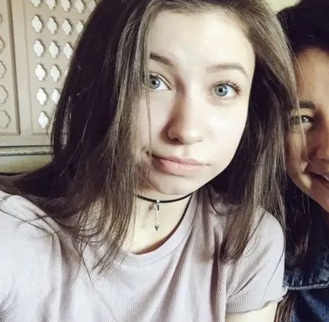 Carl And Enid, Katelyn Nacon, Twd Comics, Twd Cast, Lauren Cohan, Girlfriend Material, Carl Grimes, Walking Dead, Actors & Actresses