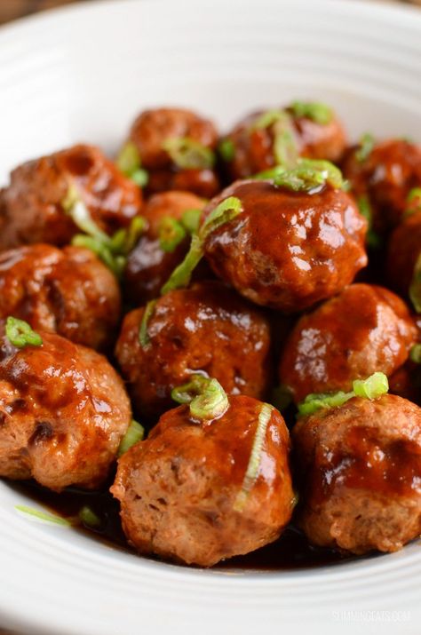 Chicken Meatballs in Hoisin Sauce - dairy free, Slimming World and Weight Watchers friendly Ginger Chicken Meatballs, Chinese Fakeaway, Hoisin Chicken, Fakeaway Recipes, Ginger Chicken, Veggie Stir Fry, Chicken Meatballs, Hoisin Sauce, Juicy Chicken