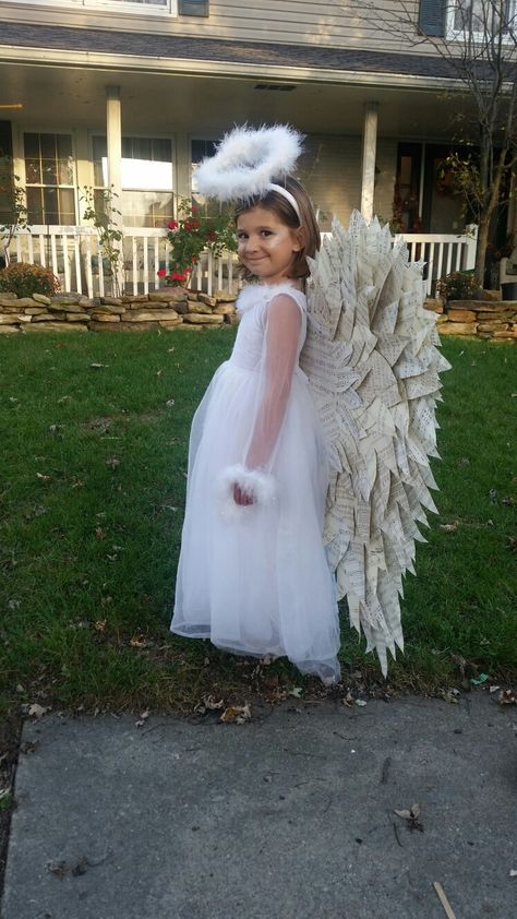 Diy angel costume Diy Angel Costume For Kids, Diy Angel Costume, Bible Character Costumes, School Costume Ideas, Kids Angel Costume, Girls Angel Costume, Angel Costume Diy, Eco Friendly Party, Christmas Tree Costume