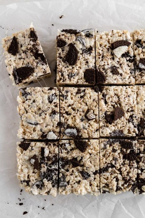 Rice Krispie Treats With Oreos, Oreo Rice Crispy Treats Recipe, Oreo Rice Crispy Treats, Protein Rice Crispy Treats, Oreo Rice Krispies, Oreo Rice Krispie Treats, Oreo Rice, Oreo Bars, Rice Krispie Treats Recipe