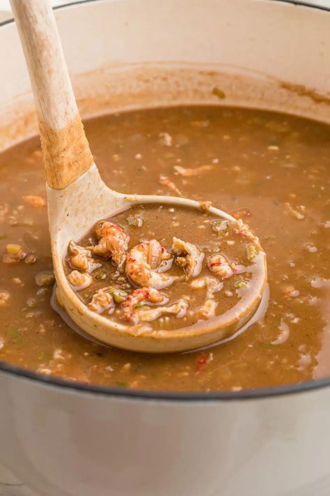 A pot full of crawfish stew with a ladle scooping some out. Crawfish Stew, Crawfish Dishes, Crawfish Boil Recipe, Shrimp Casserole, Seafood Stew Recipes, Crawfish Recipes, Cajun Crawfish, Seafood Boil Recipes, Cajun Dishes