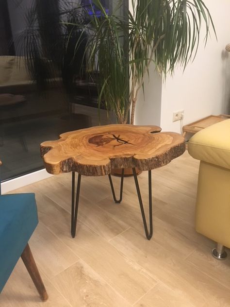 Wood Coffe Table, Natural Artwork, Edge Ideas, Wood Slab Dining Table, Teak Wood Side Table, Coffee Table Epoxy, Centre Table Design, Coffee Table Walnut, Wood Slab Table