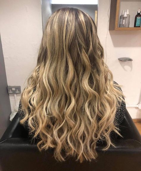 Babyliss Hairstyle, Brushed Out Curls, Photo Hair, Curl Styles, Grad Photos, Curling Iron, Blow Dry, Pinterest Board, Beauty Inspiration