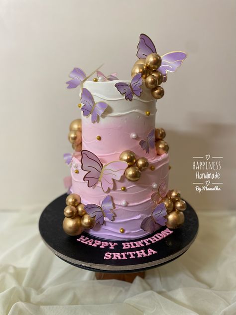 Butterfly Themed Cake, Birthday Cake Models, Purple Butterfly Cake, Cake Models, Purple Cakes, Butterfly Cake, Butterfly Cakes, Delicious Donuts, Cute Birthday Cakes