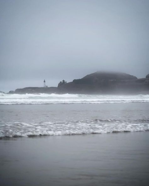 Oregon Coast ~ Agate Beach #eckbeachlife 🧥 @yeti | @pendletonwm #oregoncoast #eckfamilyadventures Fishing Villages, Oregon Coast, Media Design, Oregon, Agate, Fishing, Photography, Design, Art