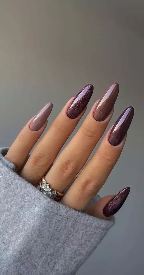 Discover the top November nail colors for 2024, featuring stunning shades of green, orange, burgundy, and more! From gel and dip powder to matte and gloss finishes, these trendy nail ideas are perfect for fall. Whether you prefer short, long, square, or almond nails, we’ve got the best designs to elevate your autumn style. Find inspiration with these popular, eye-catching shades for a chic seasonal look. November Nail Colors, Sausage Fingers, November Nails Colors, Chrome Nail Colors, Chrome Nail Ideas, November Nail, Winter Nail Design, Colors For 2024, Mauve Nails