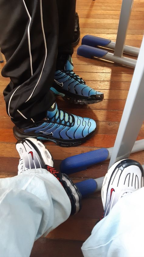 Nike Tns, Nike Airmax Plus, Nike Tn, Streetwear Sneakers, Mens Fashion Streetwear, Nike Air Max Plus, Air Max Plus, Nike Outfits, The Duff