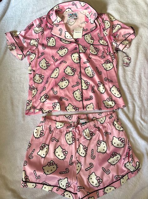 Hello Kitty Pjs, Johnsons Baby, Coquette Clothes, Pink Sanrio, Hello Kitty Gifts, Hello Kitty Merchandise, Hello Kitty Rooms, Kitty Clothes, Hello Kitty Clothes