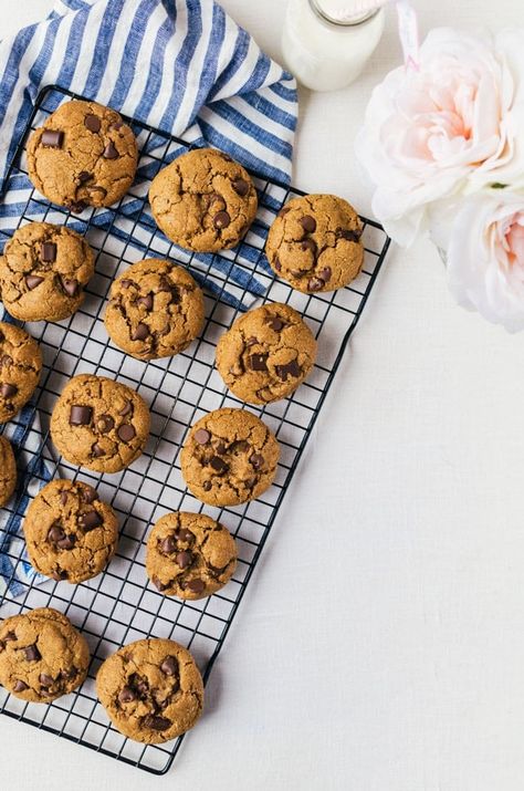 Healthy Chocolate Chip Cookies | A Cookie Named Desire Healthy Cookie Recipes Chocolate Chip, Chocolate Marshmallow Cookies, Food Photography Dessert, Chocolate Chip Shortbread Cookies, Simple Cookie, Baking Photography, Salted Caramel Mocha, Healthy Chocolate Chip Cookies, Toffee Cookies