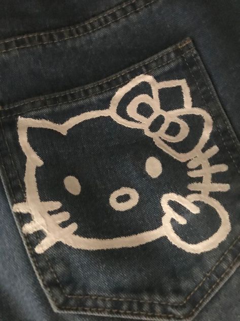 Painted Pants Y2k, Painting On Jeans Y2k, Cool Designs To Paint On Pants, Hello Kitty Jeans Painting, Punk Painted Jeans, Painted Jeans Designs, Things To Draw On Pants, Painting On Jeans Aesthetic, Paint On Jeans Ideas