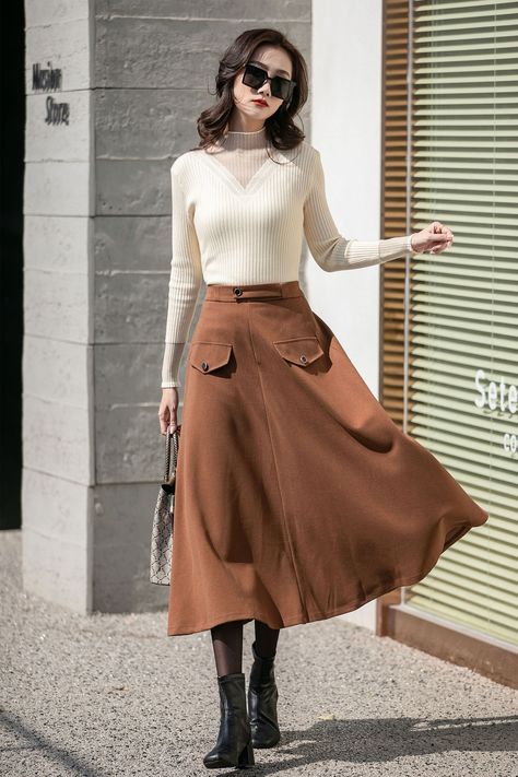 Long brown skirt outfit