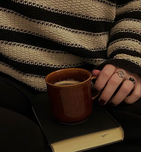 book inspo, bookstagram, pinterest girl, fall autumn, coffee cup, aesthetic, knit sweater Holding Mug Aesthetic, Coffee Cup Aesthetic, Aesthetic Knit, Cup Aesthetic, Mug Aesthetic, Hufflepuff Aesthetic, Coffee Sweater, Personal Aesthetic, Autumn Coffee