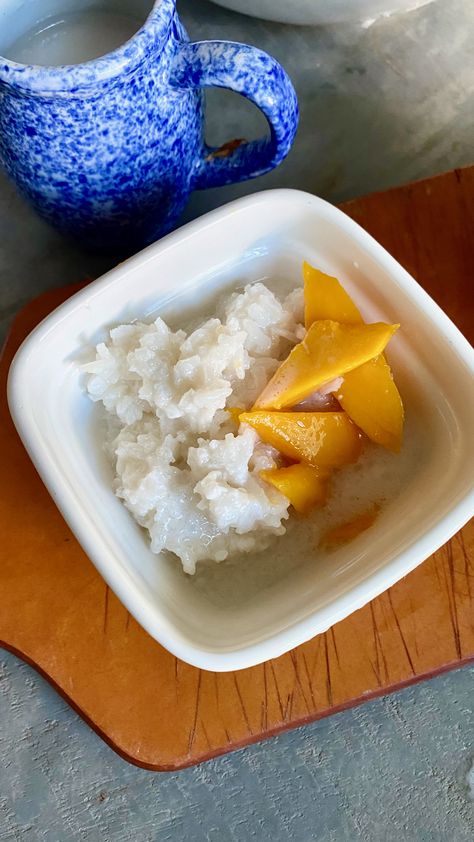 Peach (Mango) Sticky Rice New York Times Cooking, Creamy Rice Pudding, Peach Recipes, Mango Sticky Rice, Watermelon And Feta, Butterscotch Pudding, Creamy Rice, Thai Dessert, Cup Of Rice