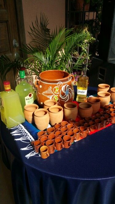 Mexican Drink Station, Mexican Bar Party Ideas, Mexican Cups For Drinks, Mexican White Party, Mexican Rodeo Theme Party, Tejano Party Theme, Western 70th Birthday Party, Fiesta Theme Party For Men, Mexican Theme Party Aesthetic